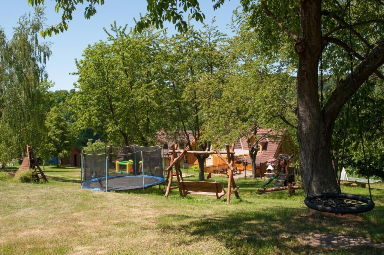 Miniresort Amulet Hruba Skala Exterior foto